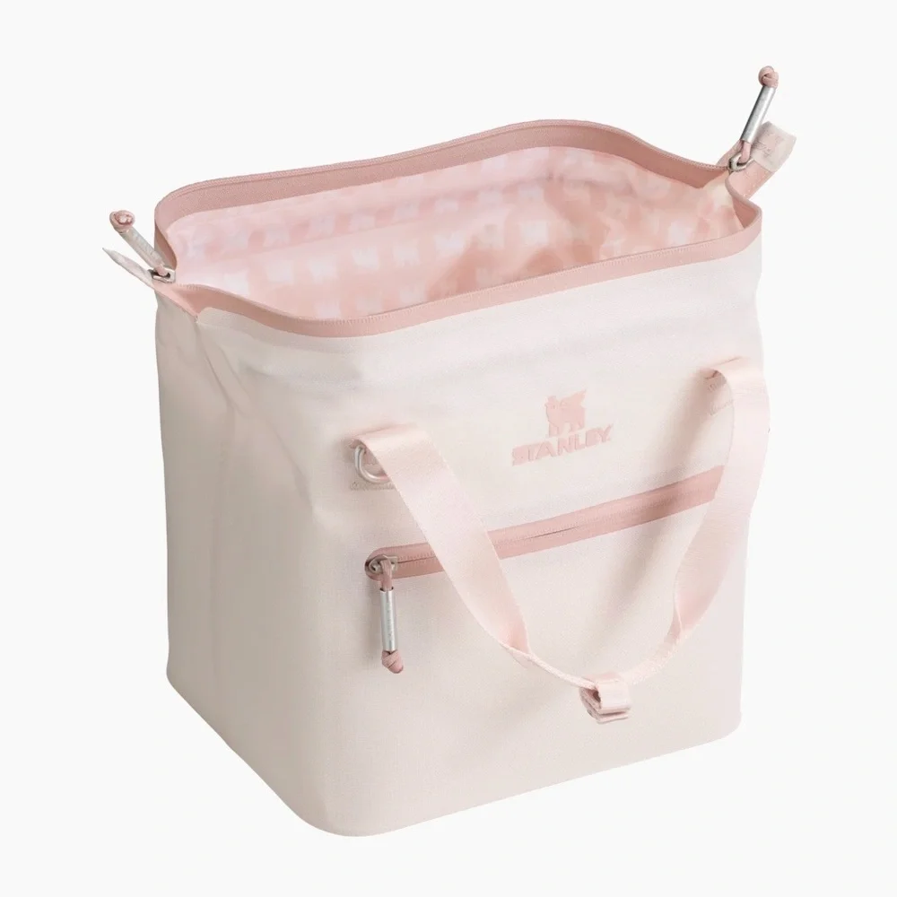 Stanley • Julienne Mini Cooler Rose Quartz - Picture 4 of 15